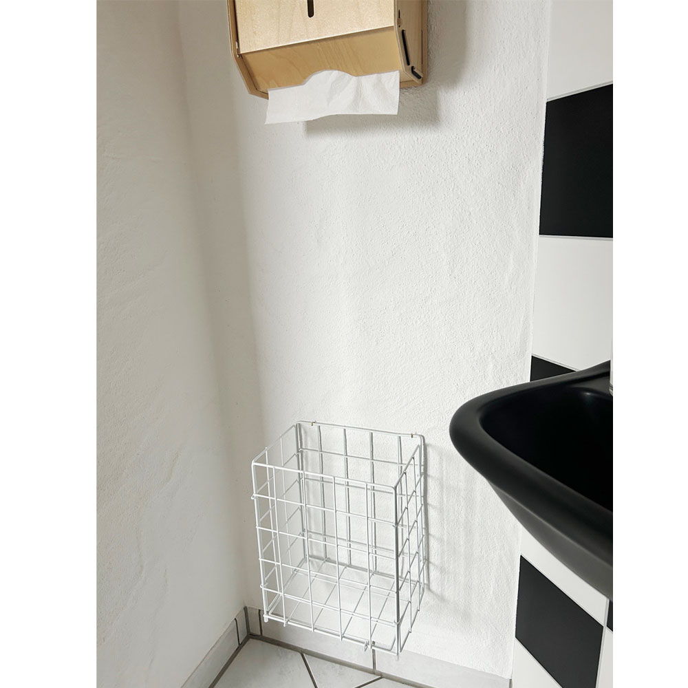 Imagebild Paier Drahtsammelkorb an der Wand hängend